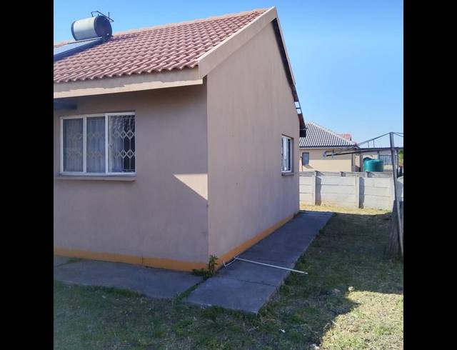 2 BEDROOM HOUSE FOR SALE IN FREEDOM PARK